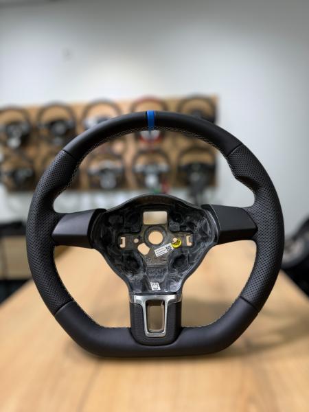 VW Golf 6 GTI R-line Lenkrad neu beziehen